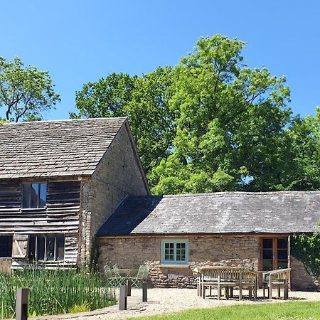 فيلا The Threshing Barn At Penrhos Court كينغتون الغرفة الصورة