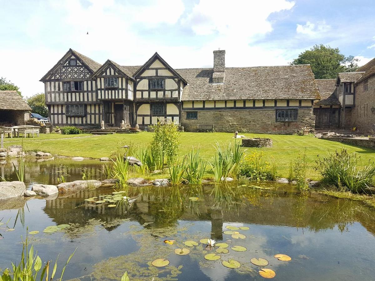 فيلا The Threshing Barn At Penrhos Court كينغتون المظهر الخارجي الصورة